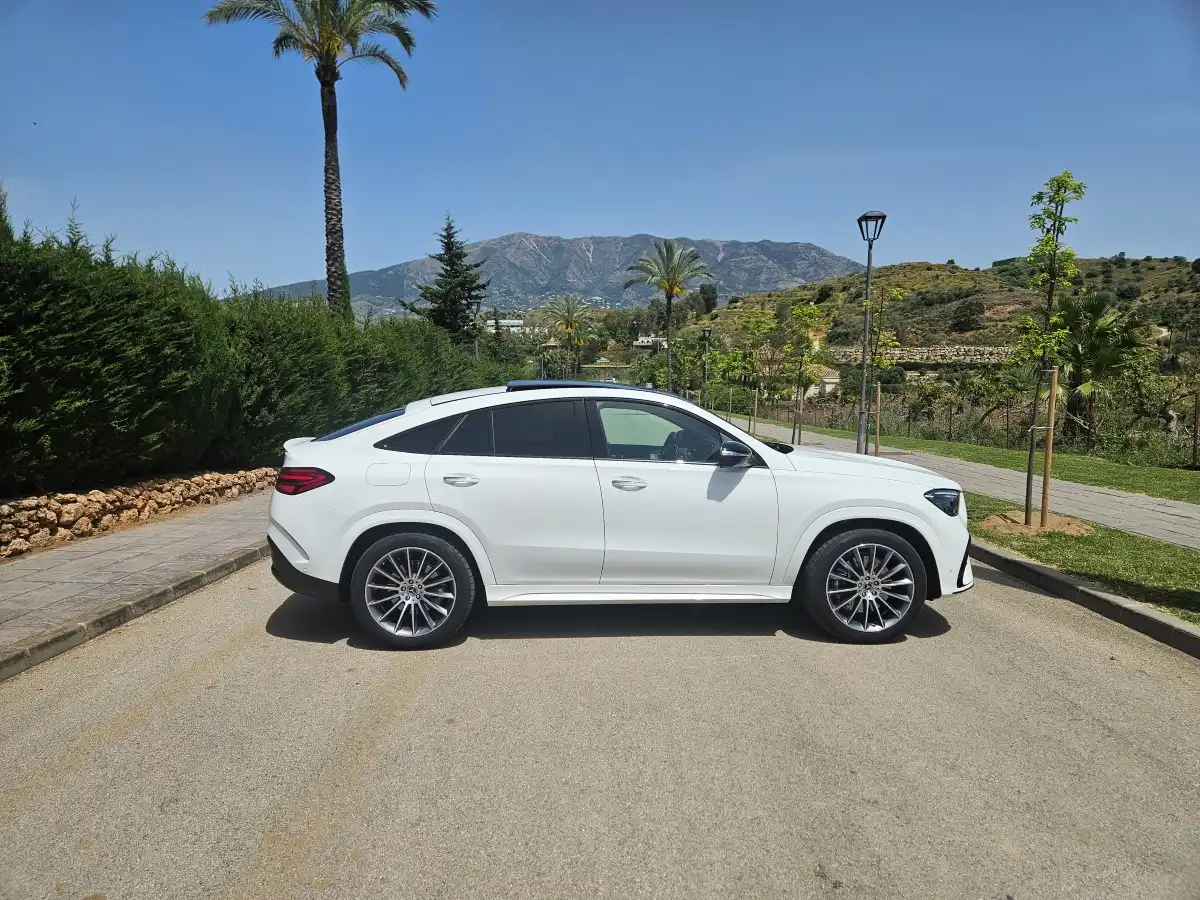 Mercedes-Benz GLE 300d AMG